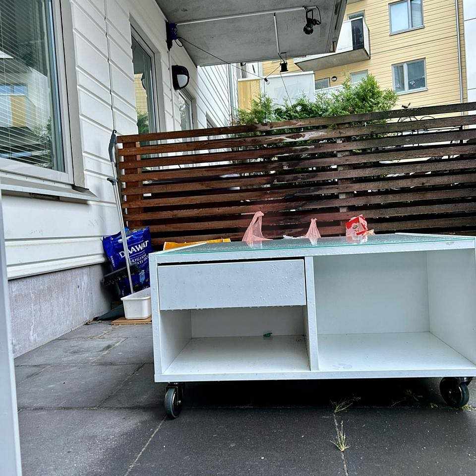 image of Coffee table give away - Solna