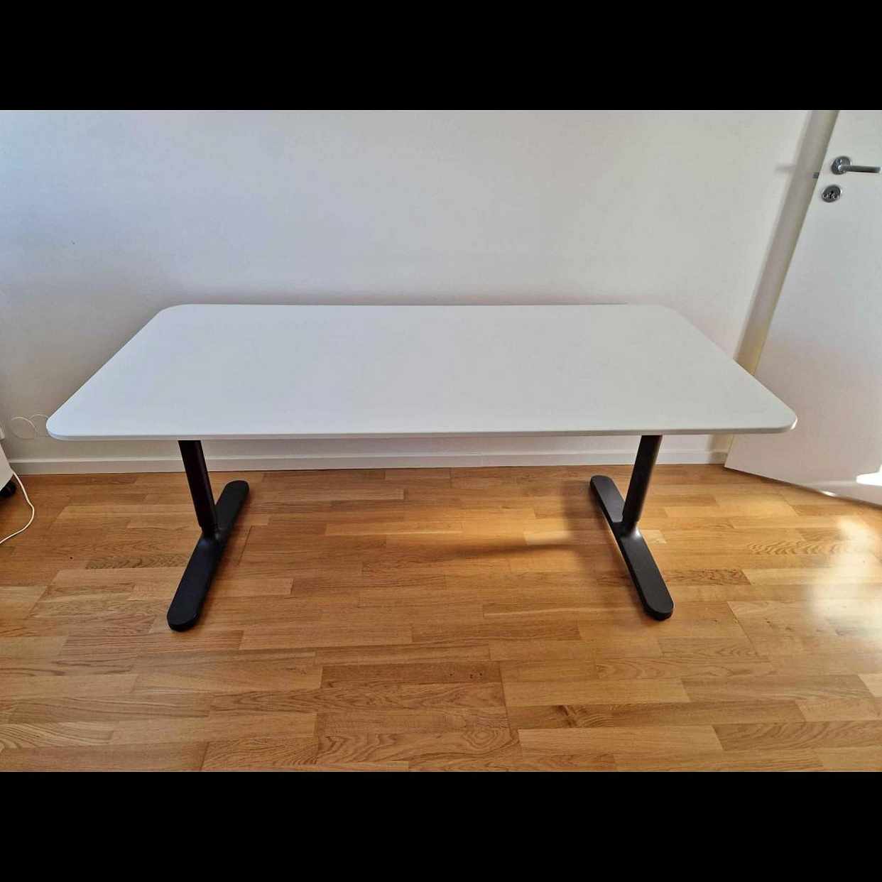 image of Skrivbord 160x80  flytta - 