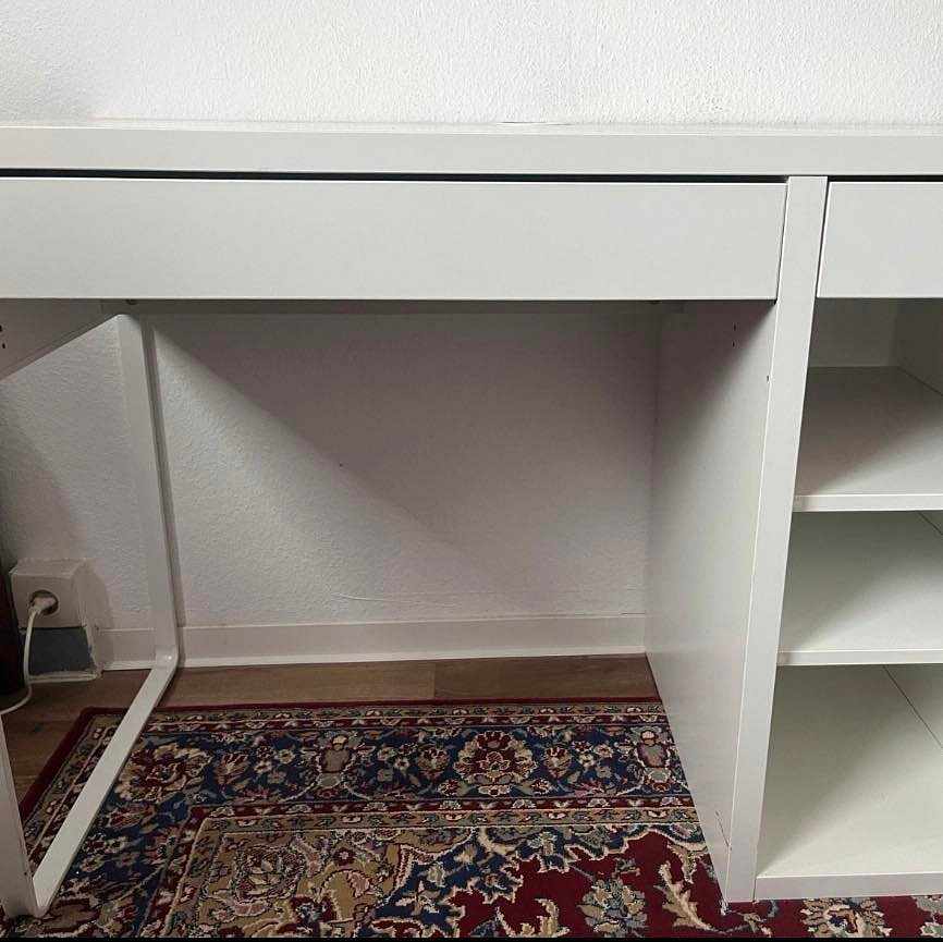 image of Moving a small desk - 