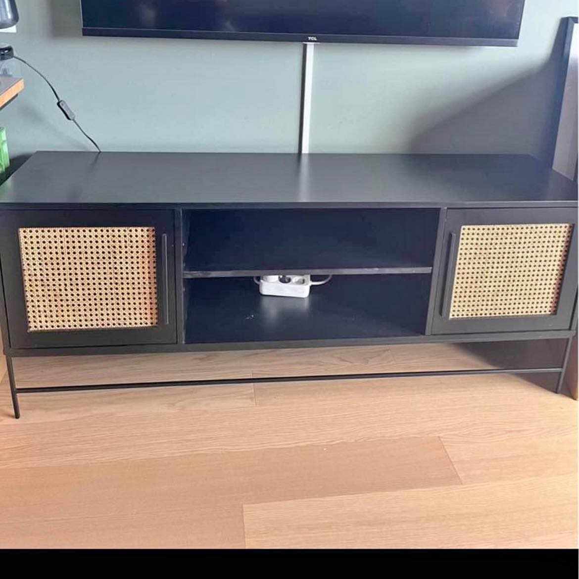 image of Tv-bänk - 