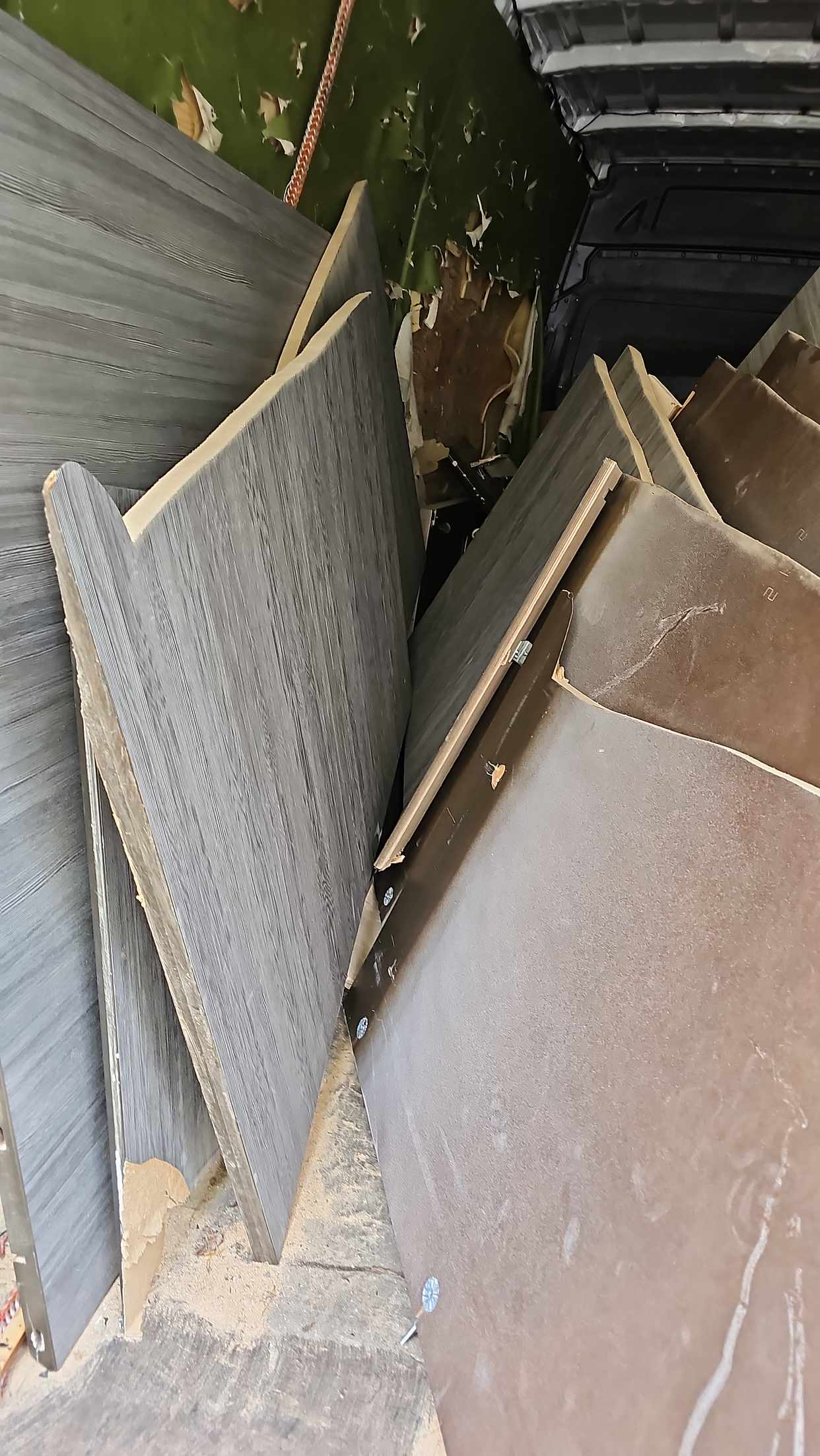 image of 6 broken tables cut parts - Saltsjö-Boo