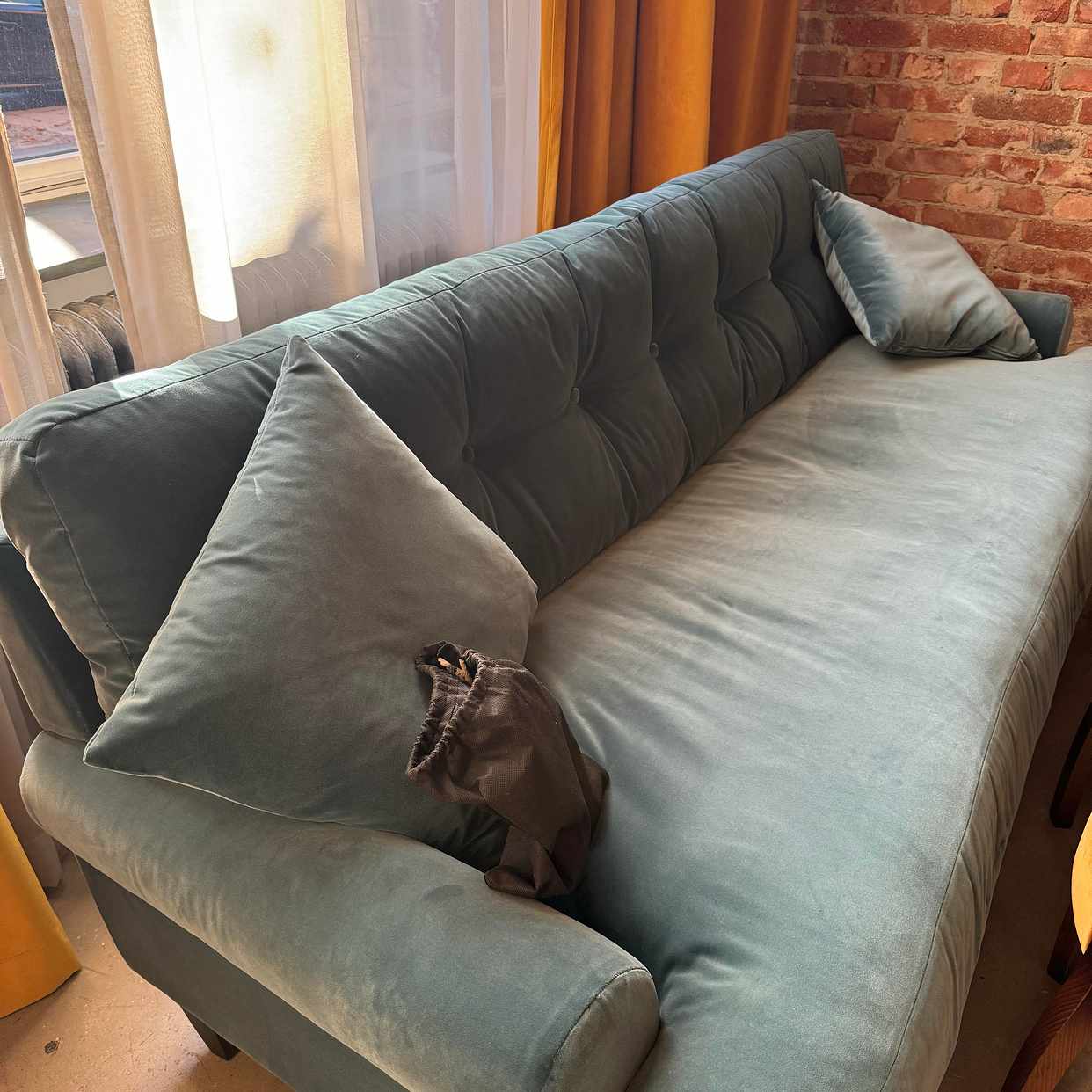image of Move sofa to apt - 