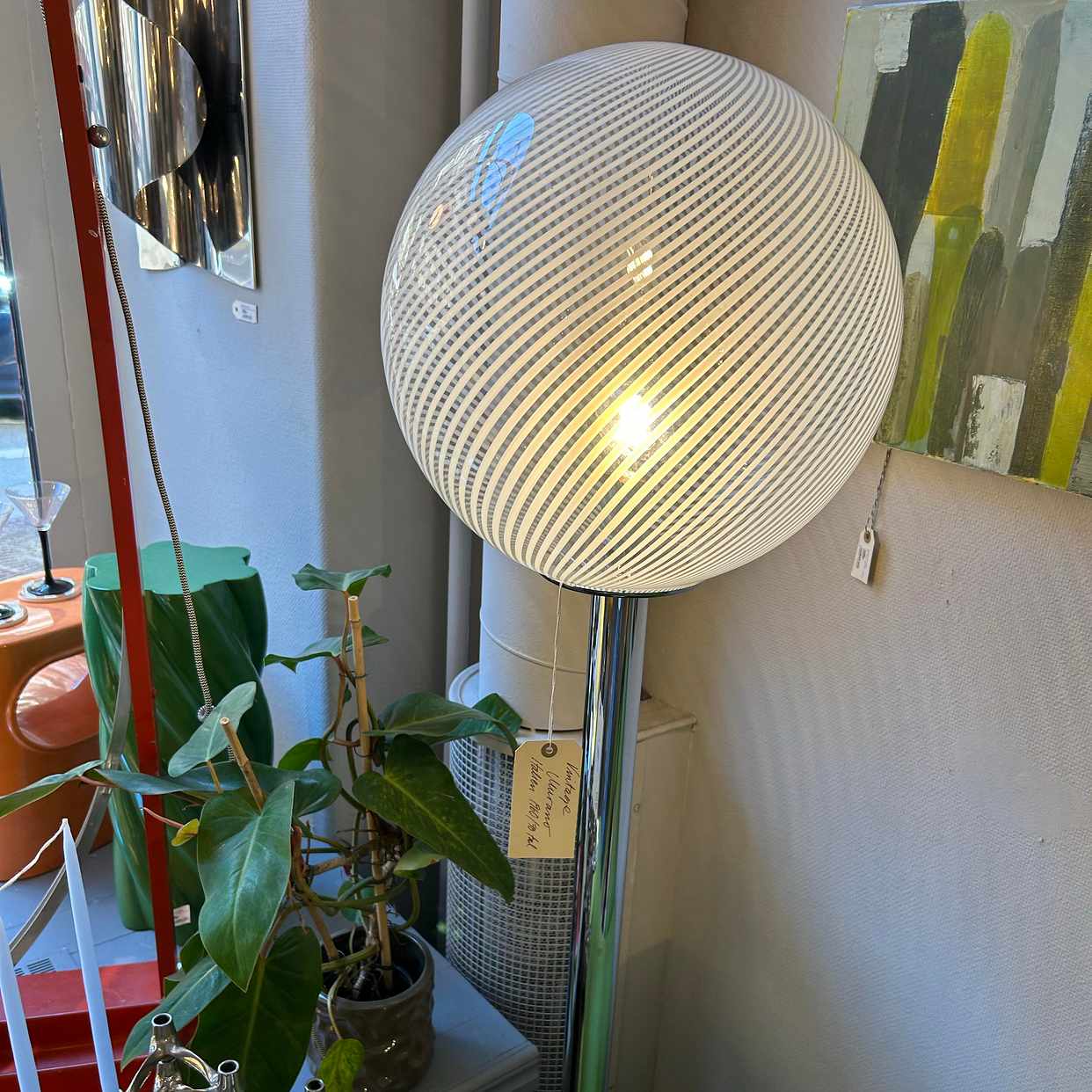 image of Soffa, fåtölj, bänk, lamp - 