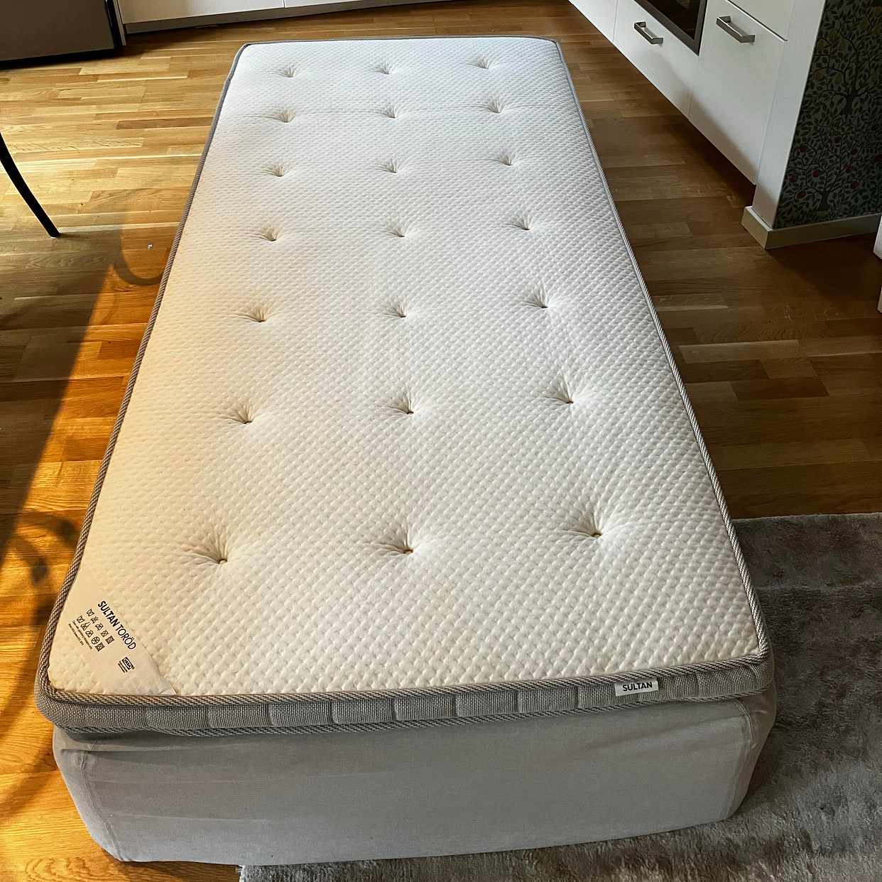 image of 90-säng IKEA Sultan - Stockholm