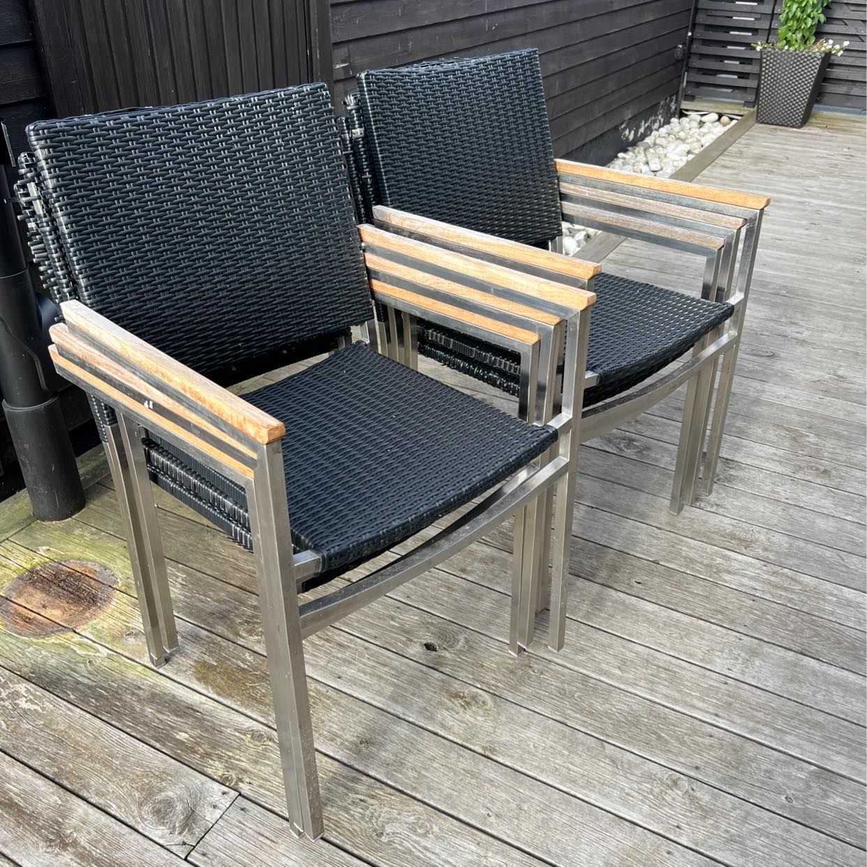 image of 6 trädgårds stolar bortsk - Lidingö