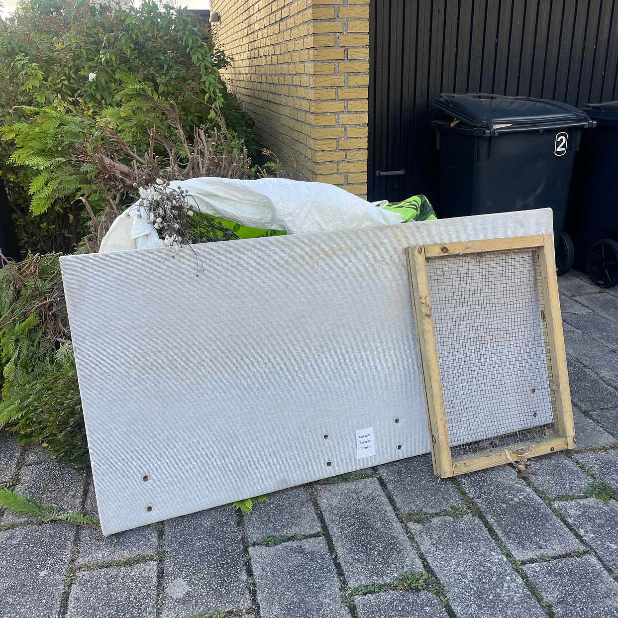 image of Lämna på sopstationen - Limhamn