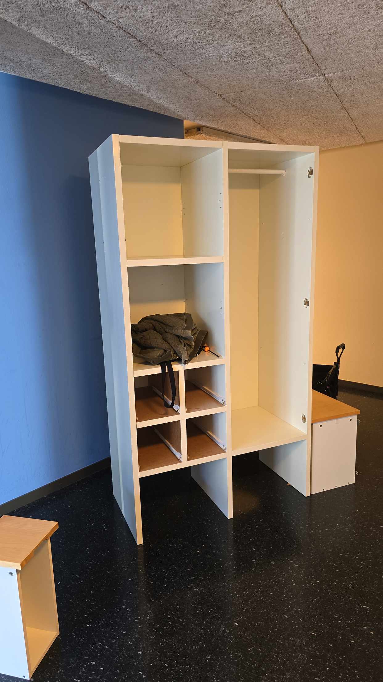image of Hämta och leverera garder - 