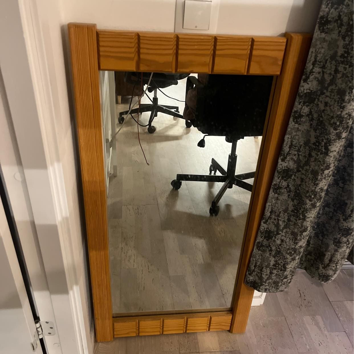 image of Give away mirror - Kista