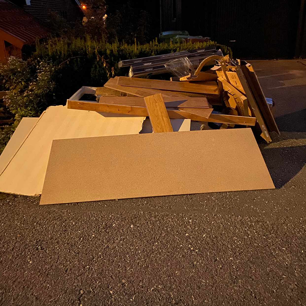 image of Trä och plast - Sollentuna