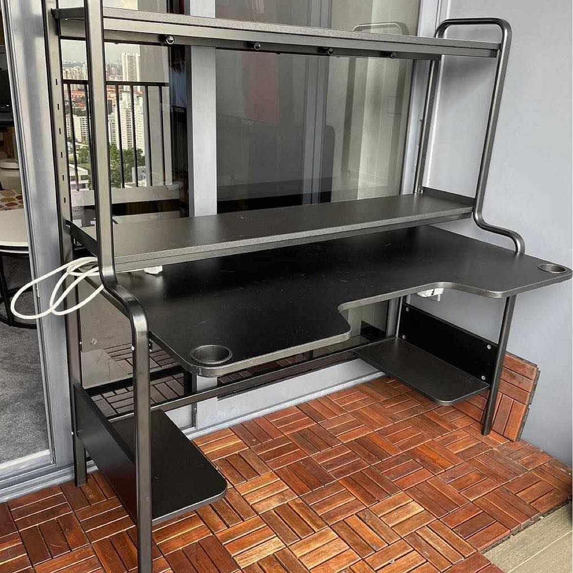 image of Skrivbord - 