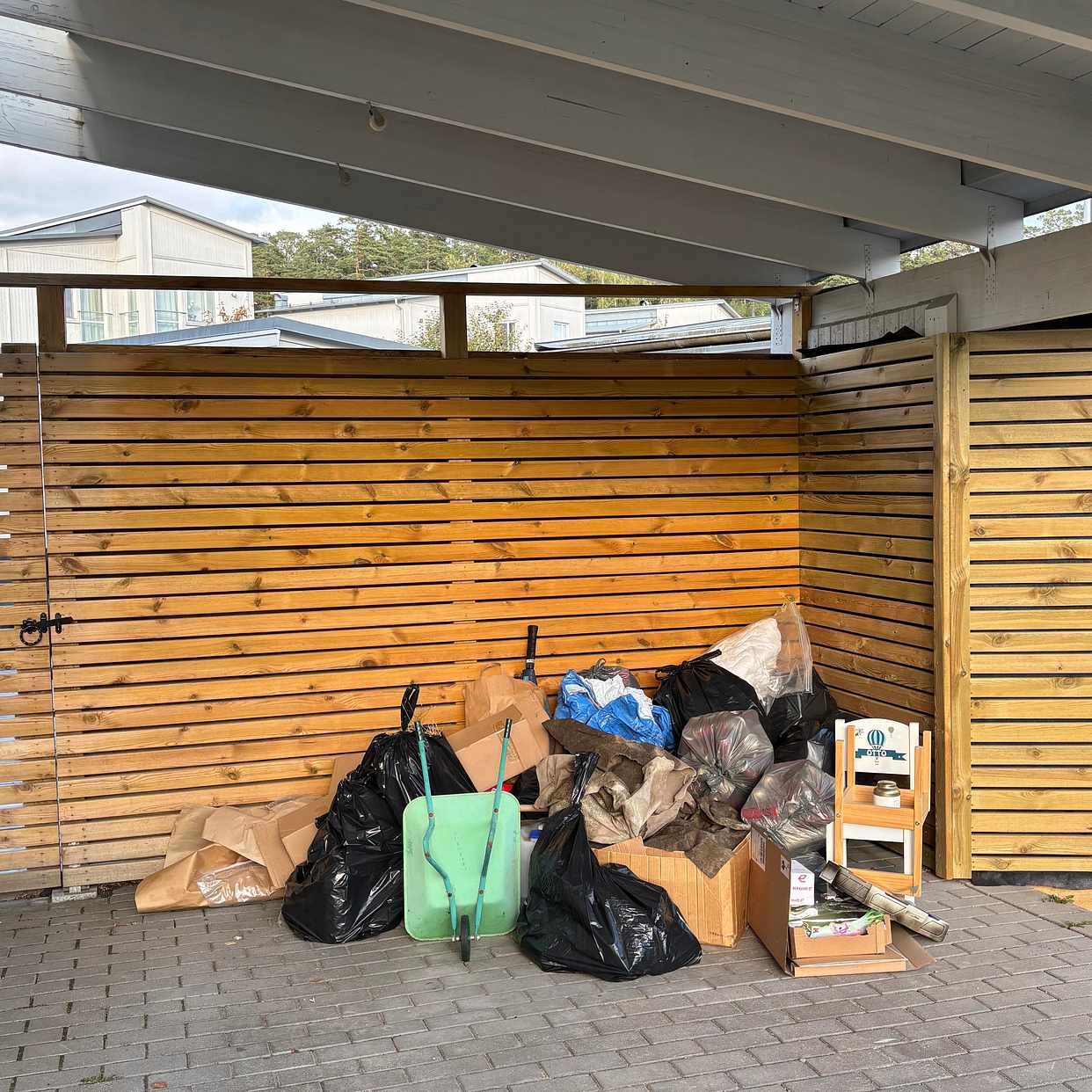 image of Garden waste, glass etc. - Sollentuna