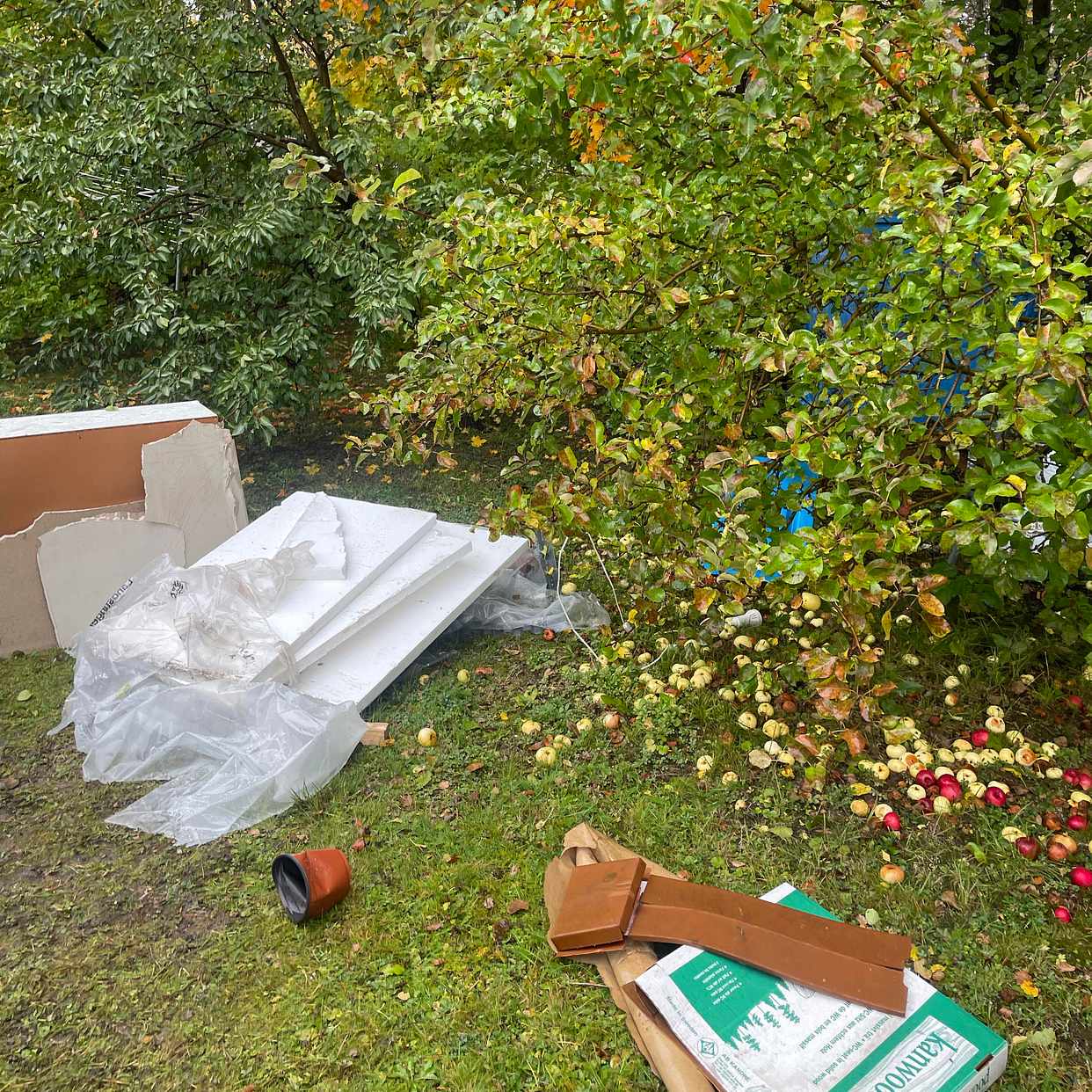 image of Bråte från förråd - Badelunda