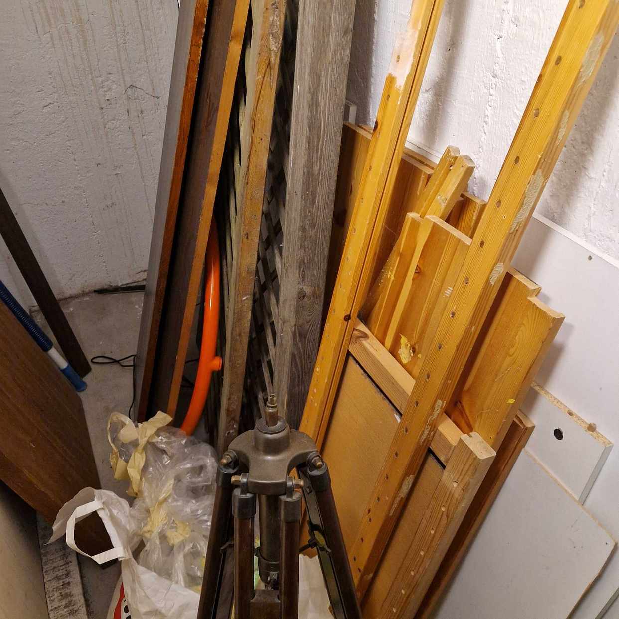 image of mest skräp men lite bra - Stockholm