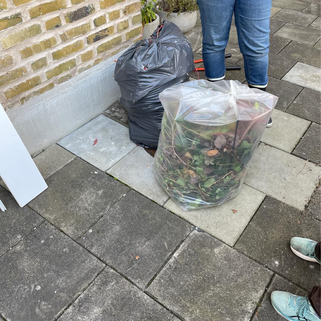 image of 10 säckar trädgårdsavfall - Malmö