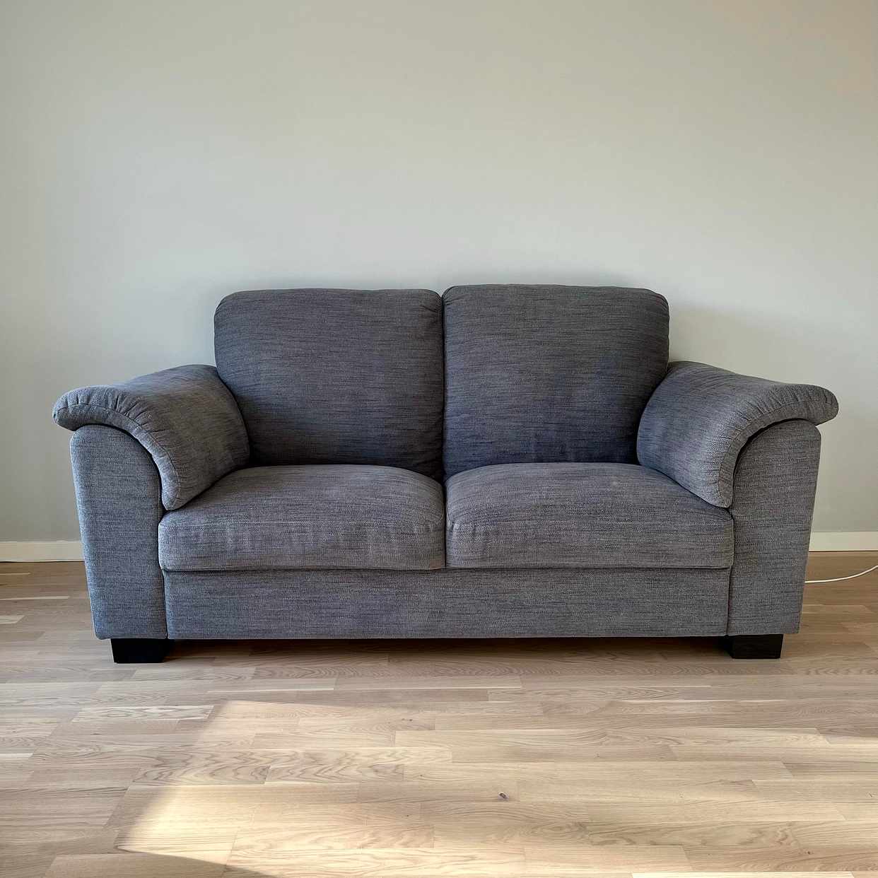 image of Soffa 2-sits bortskänkes - Täby