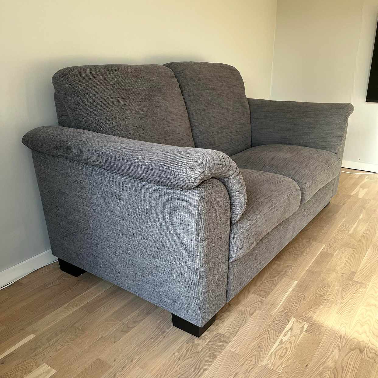 image of Soffa 2-sits bortskänkes - Täby