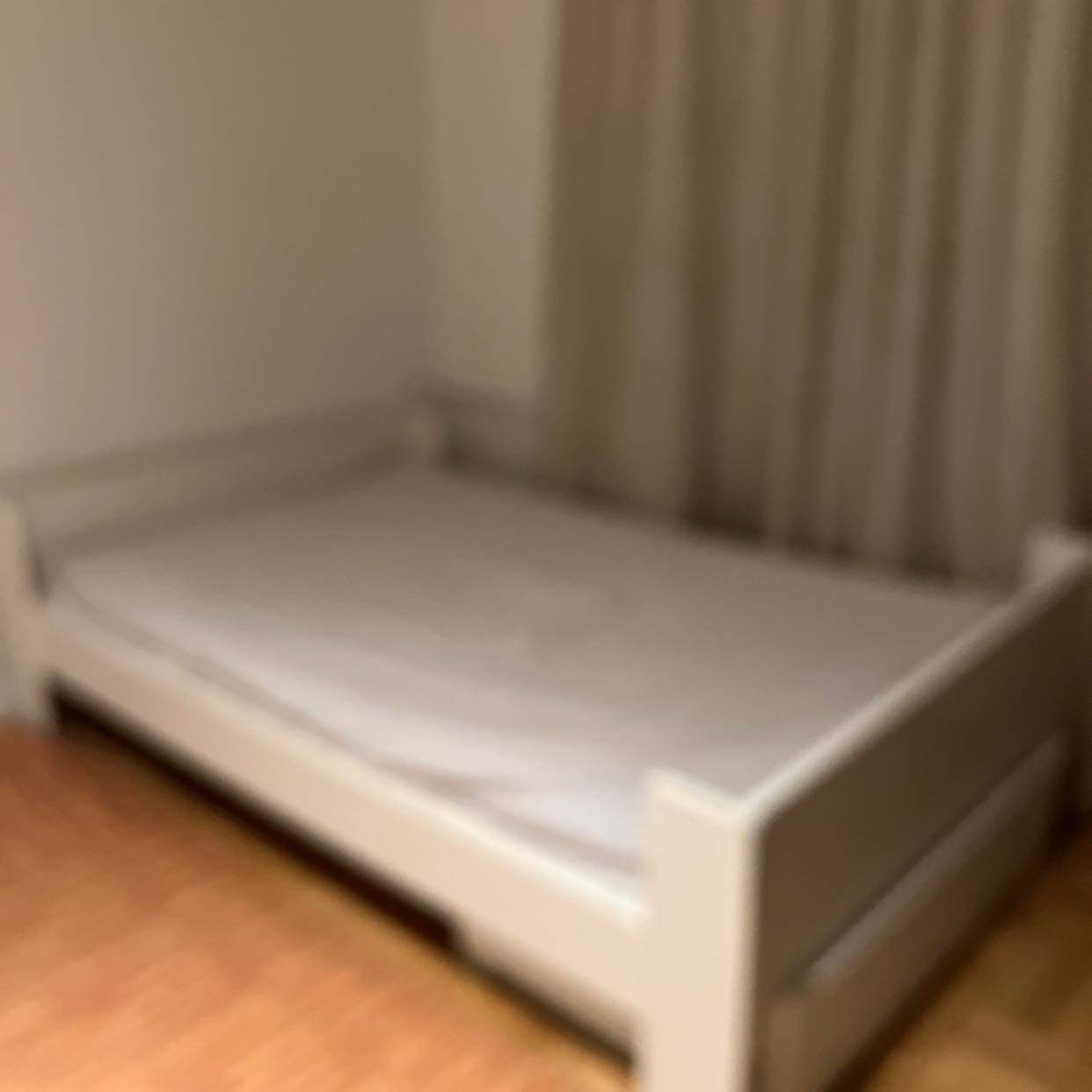 image of 120 cm säng bortskänkes - Göteborg