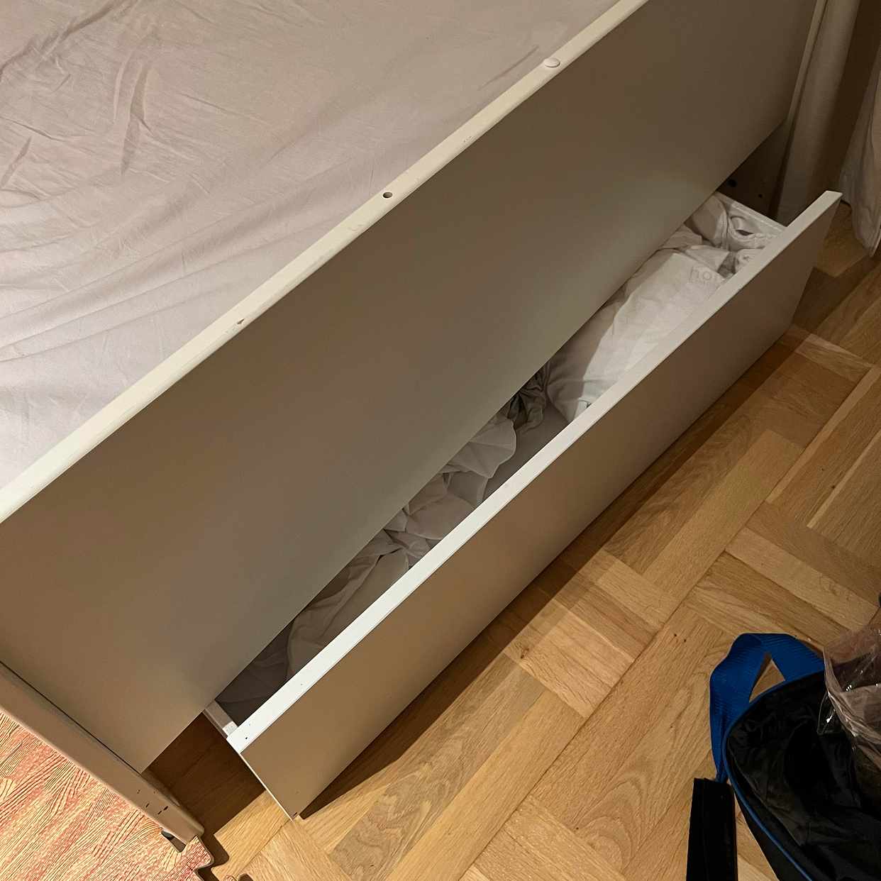image of 120 cm säng bortskänkes - Göteborg