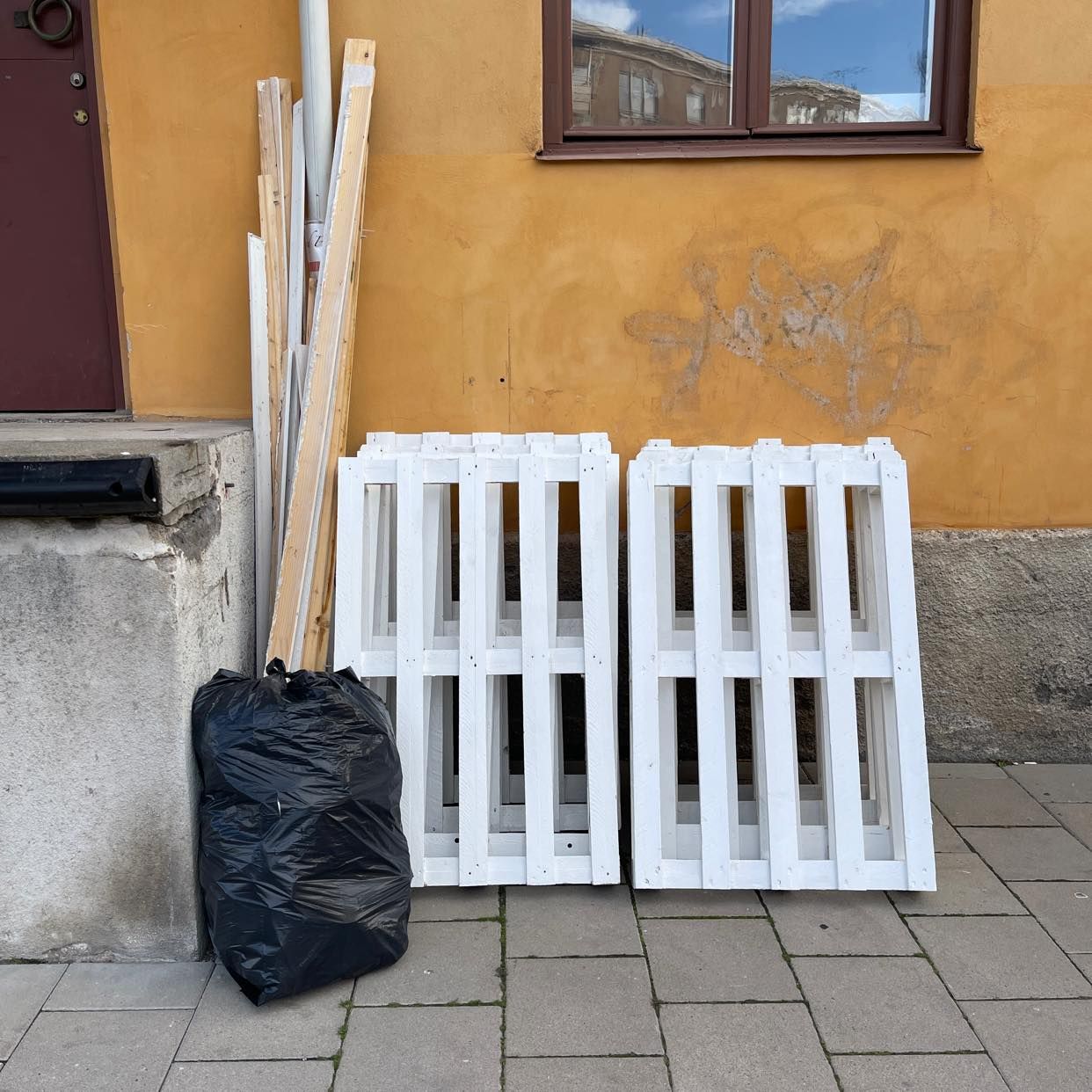 image of Skicka till återvinningen - Stockholm