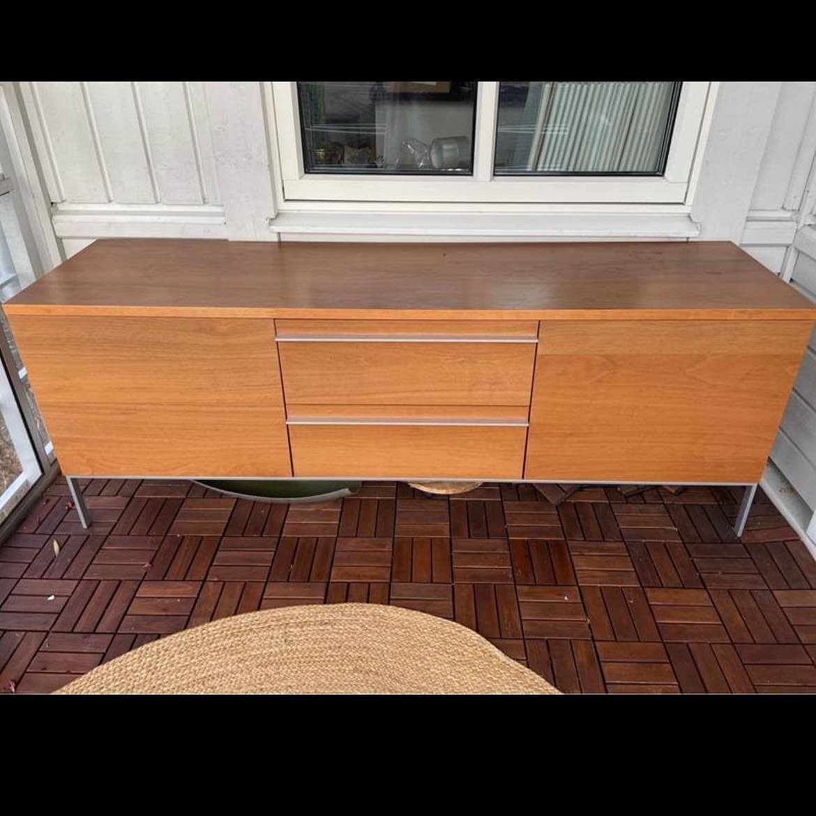 image of Sideboard bortskänkes - Stockholm