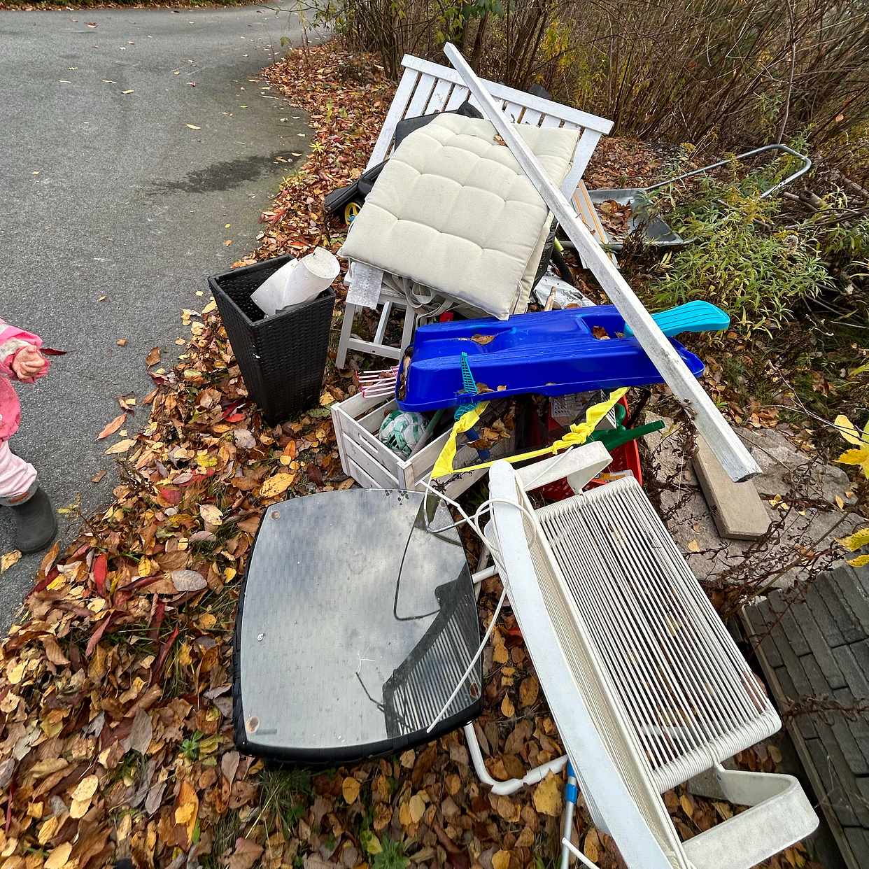 image of Diverse skräp/barncyklar - Huddinge