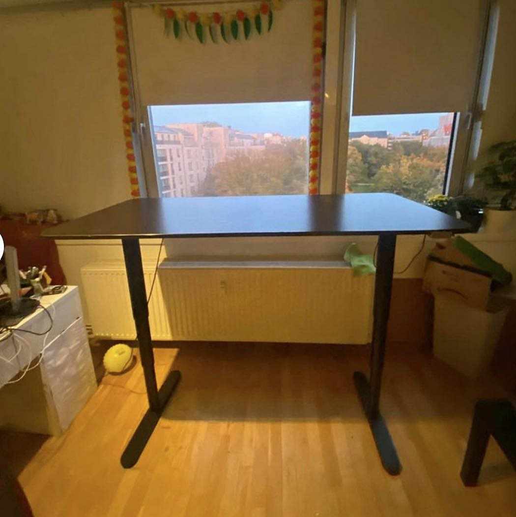 image of Office desk - 