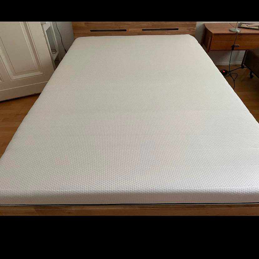 image of One 140x200 bed - 