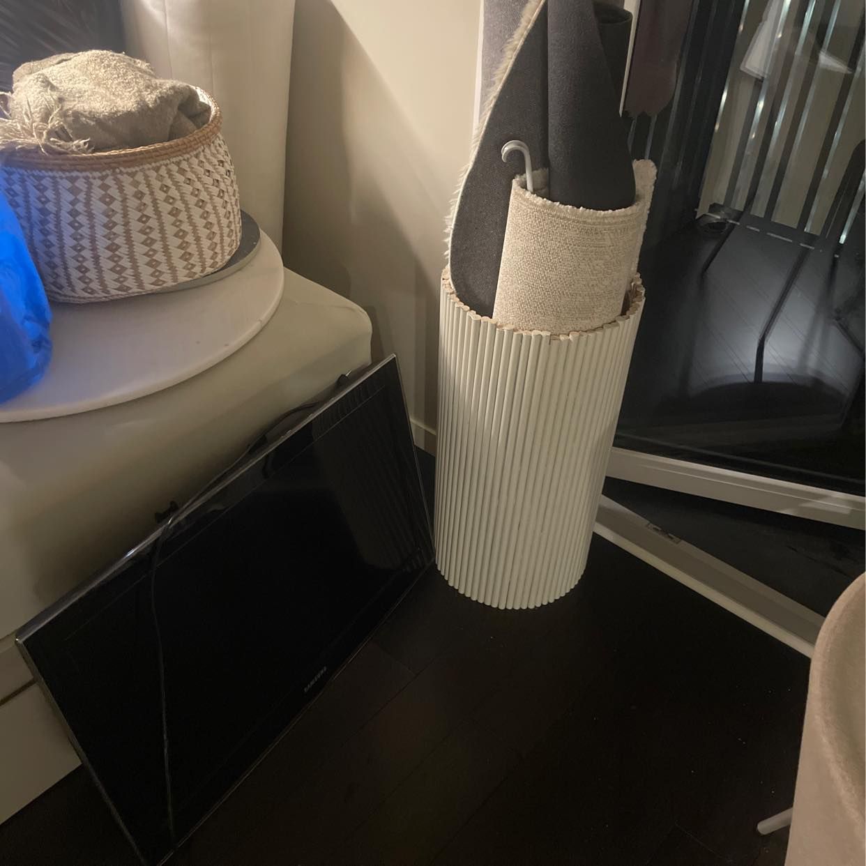 image of Allt på bilderna flyttas - 