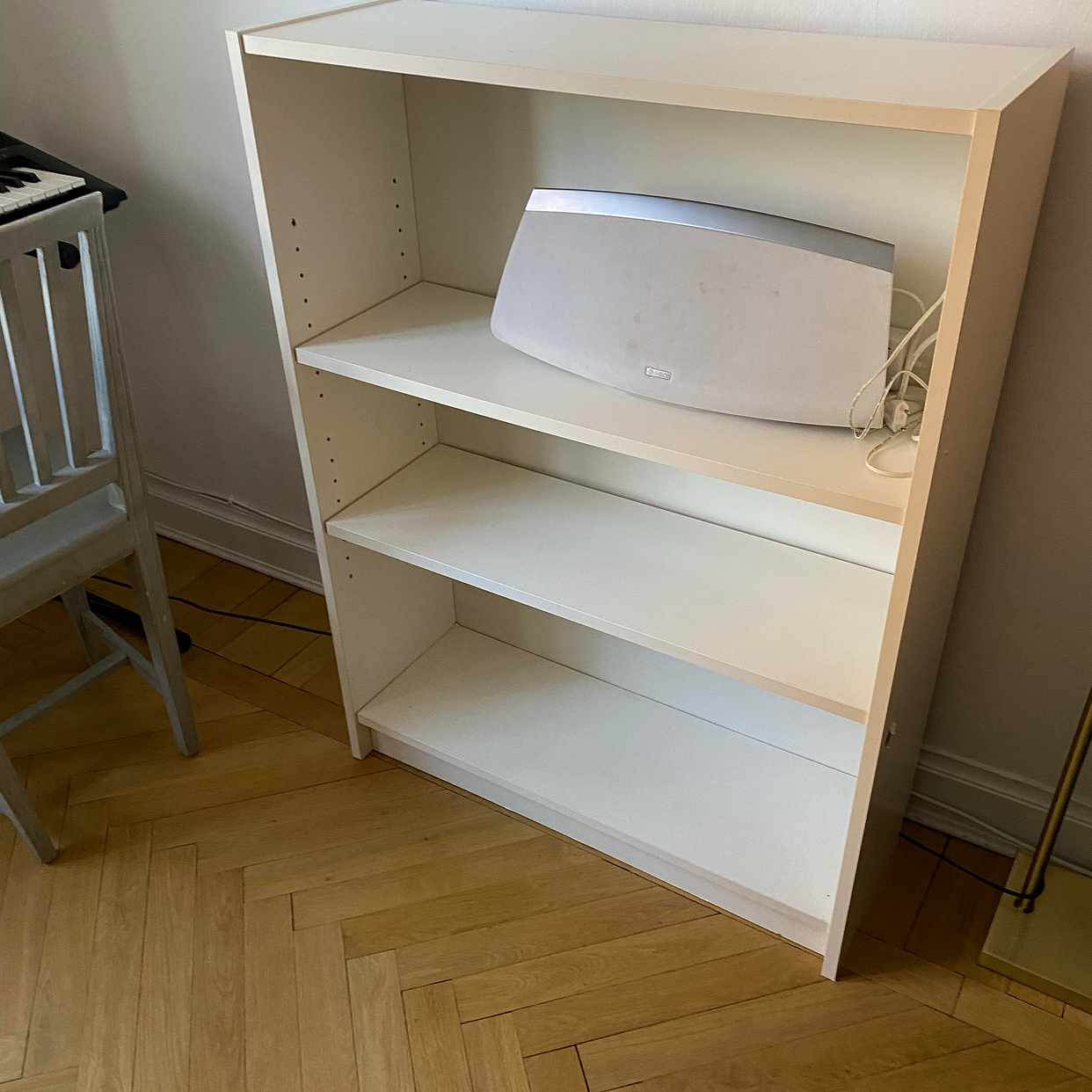 image of Kartonger, hylla, släng - Stockholm