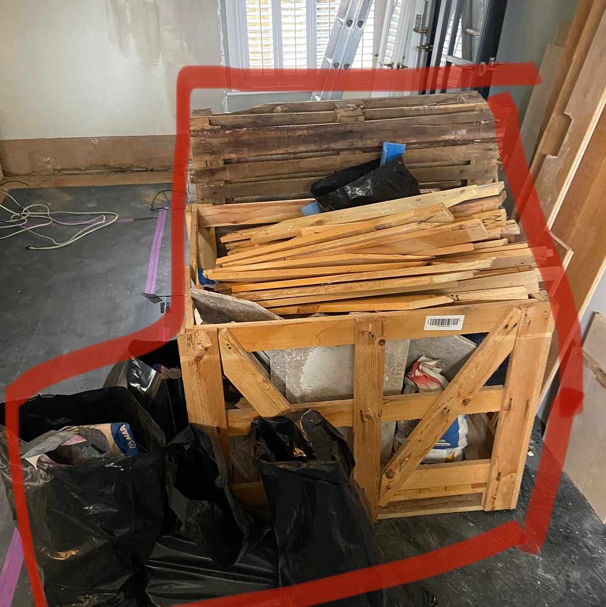 image of Mixed waste from tiling - London