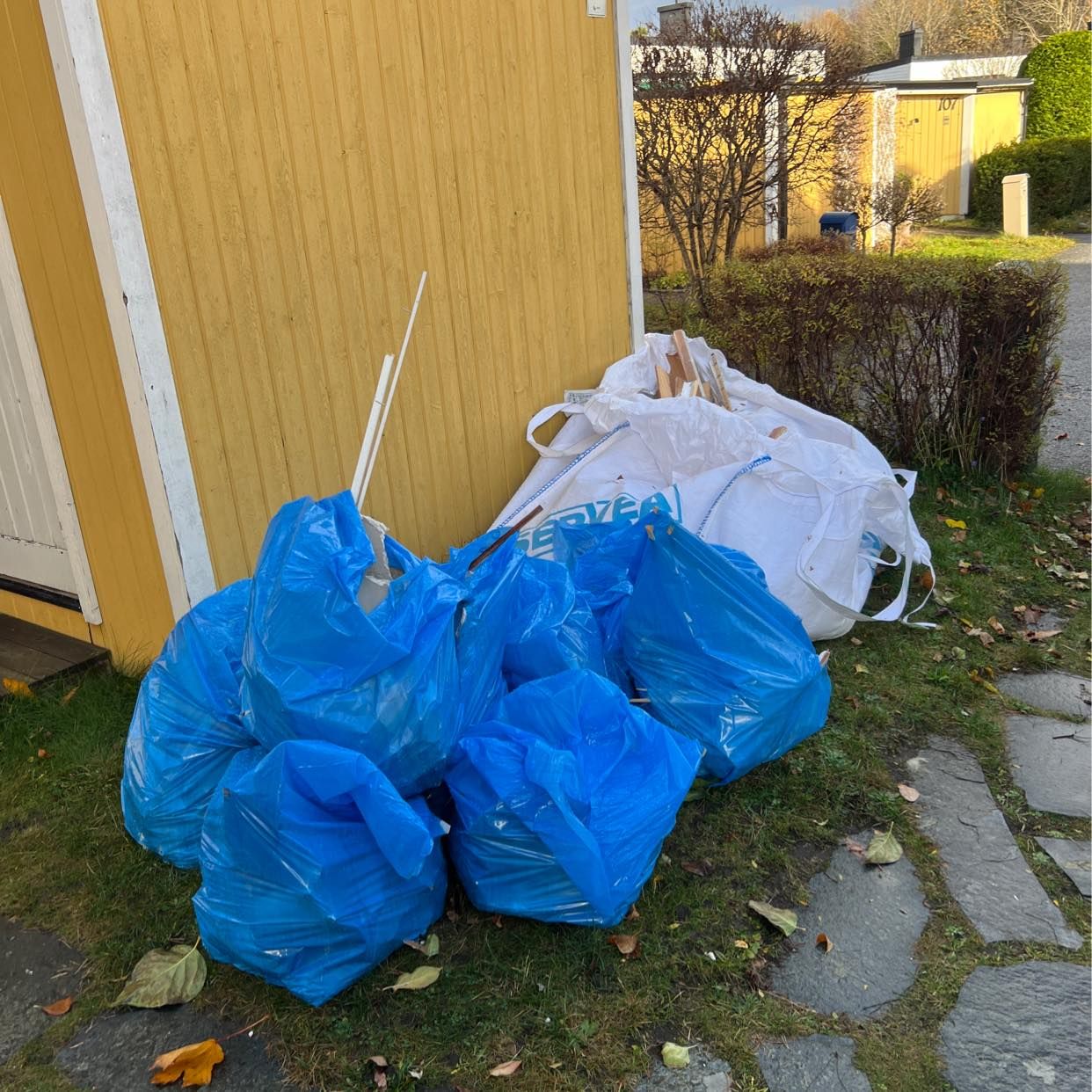 image of Kakel & gips, badrumsmöbl - Hässelby-Vällingby