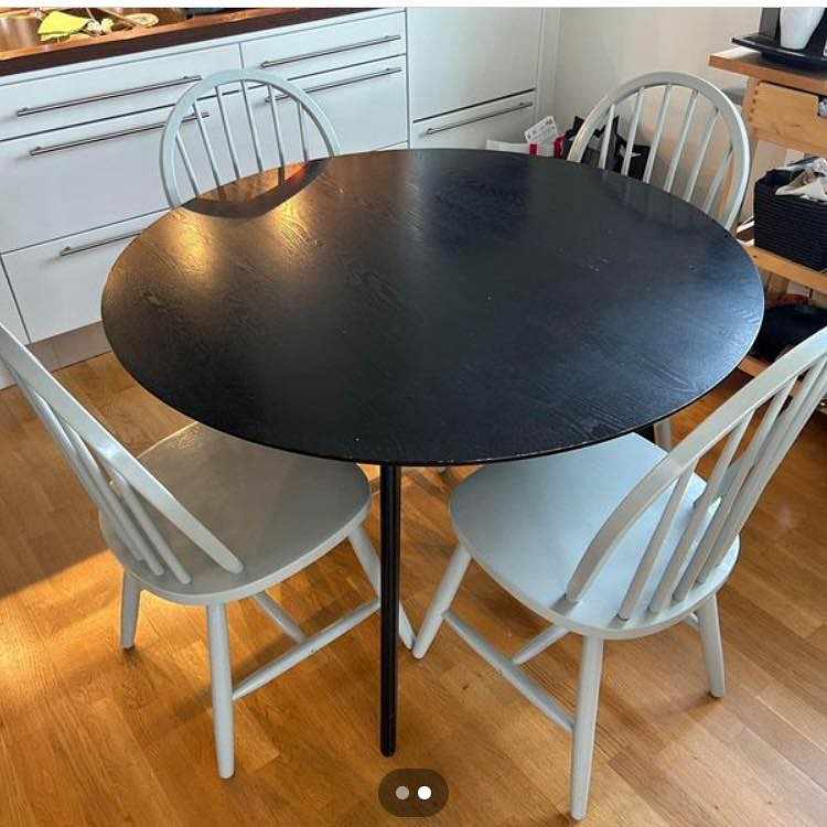 image of Matbord och stolar - 