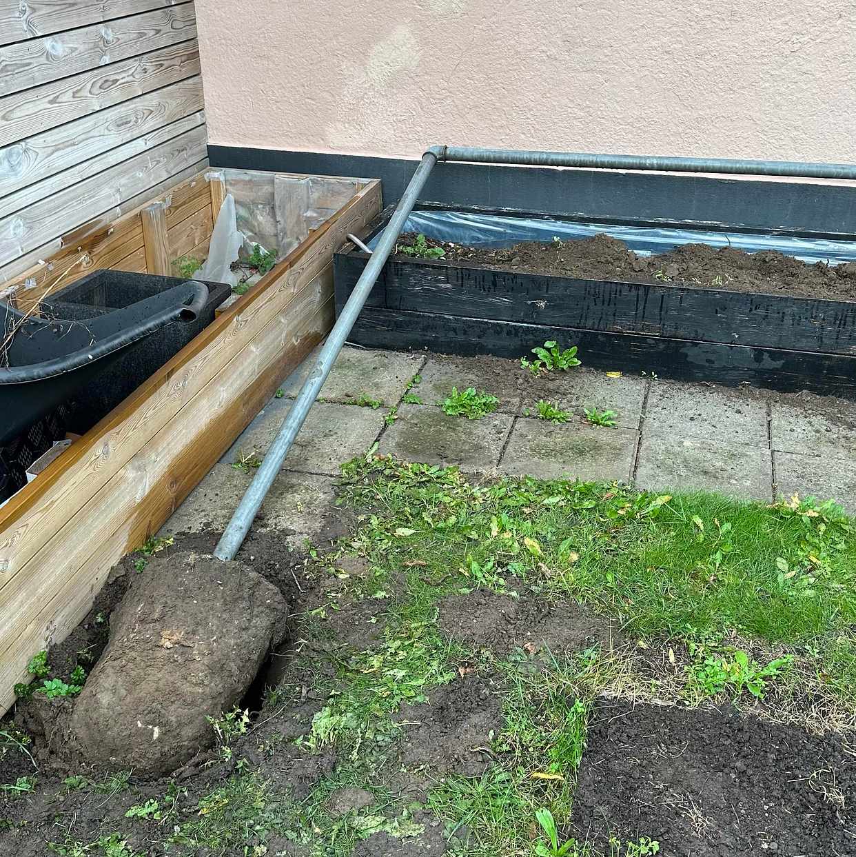 image of Heavy bulky metal frame - Hököpinge