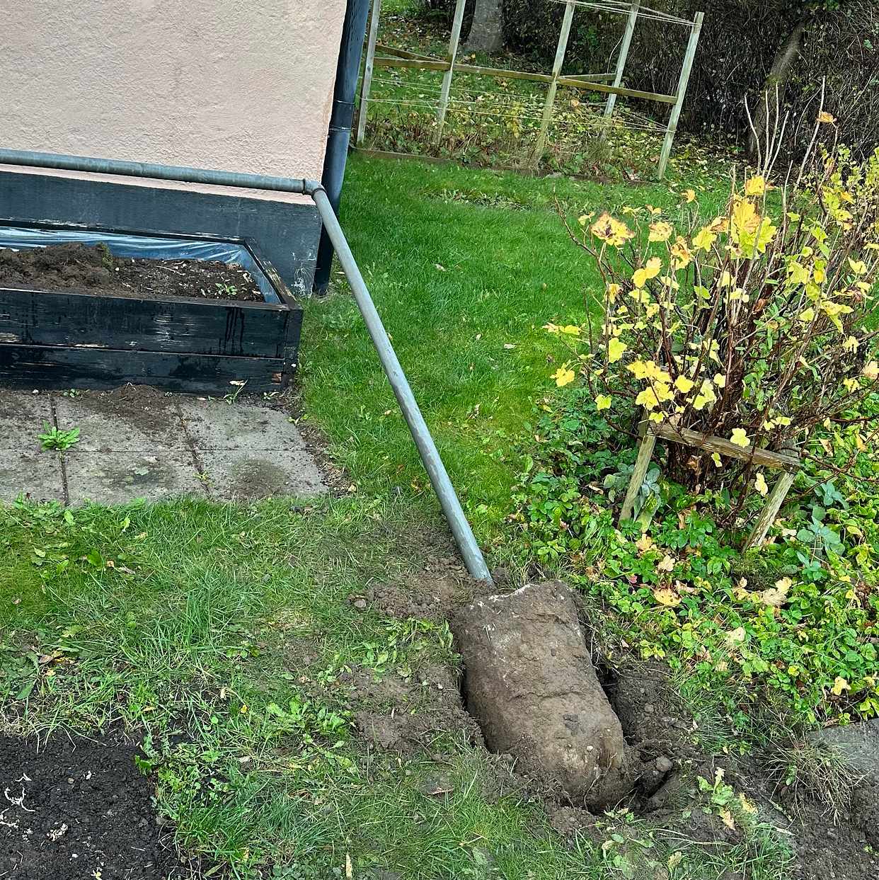 image of Heavy bulky metal frame - Hököpinge