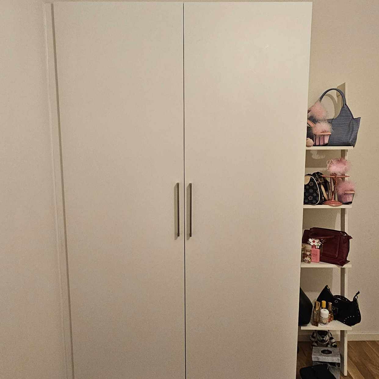 image of Ny garderobe - Märsta