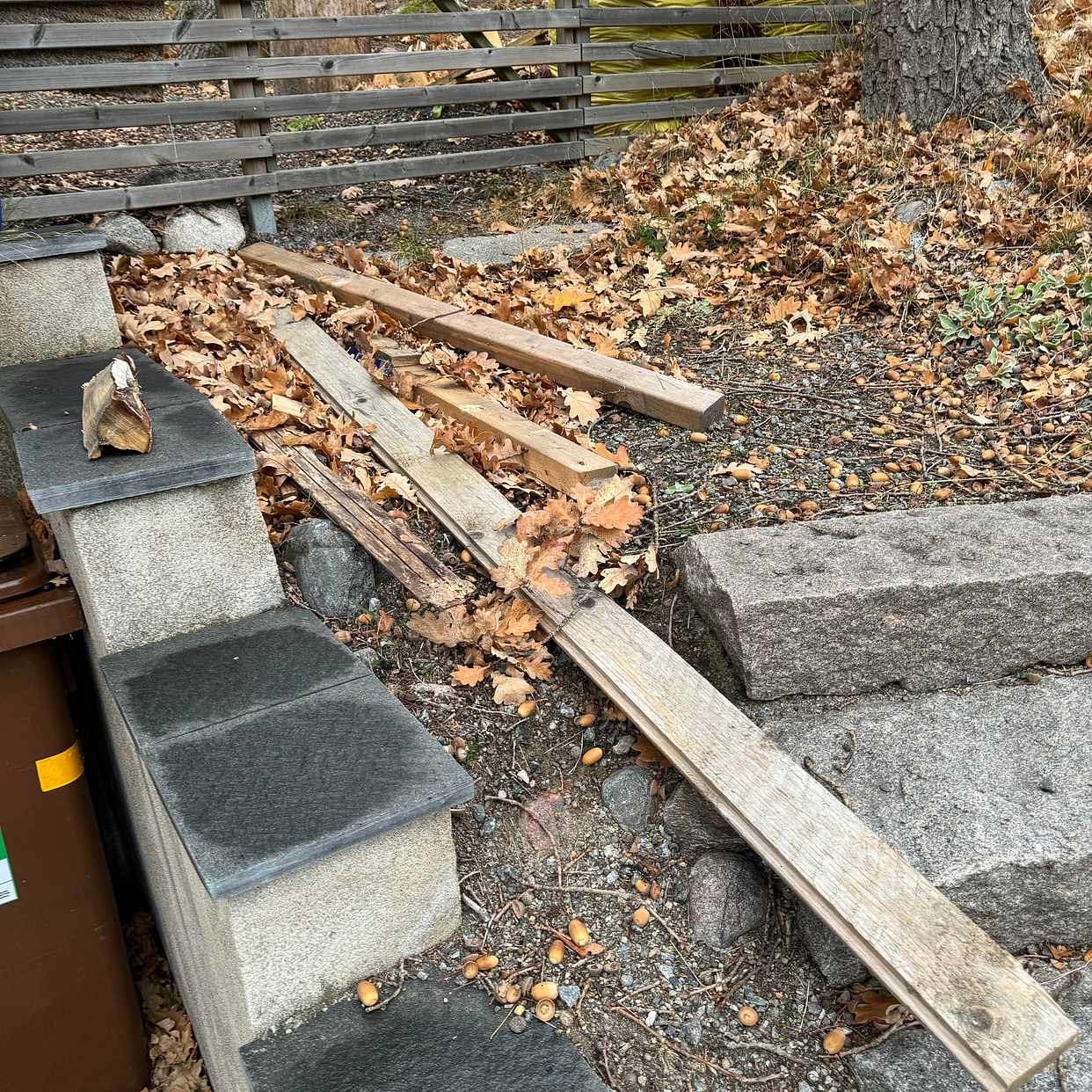 image of Trädgårdsavfall i sopsäck - Boo