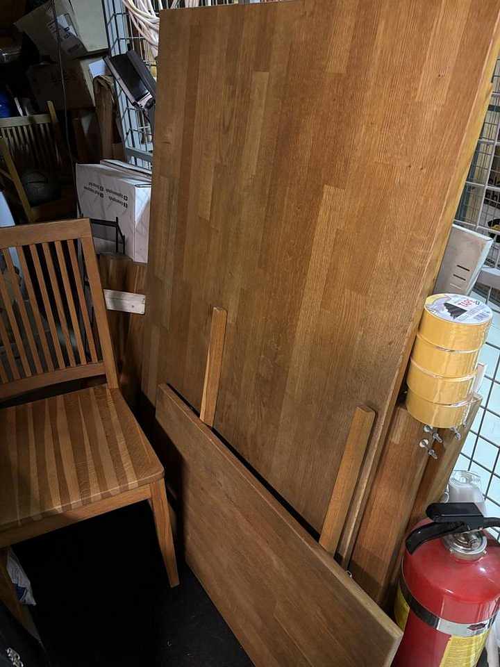 image of Köksbord i ek - 