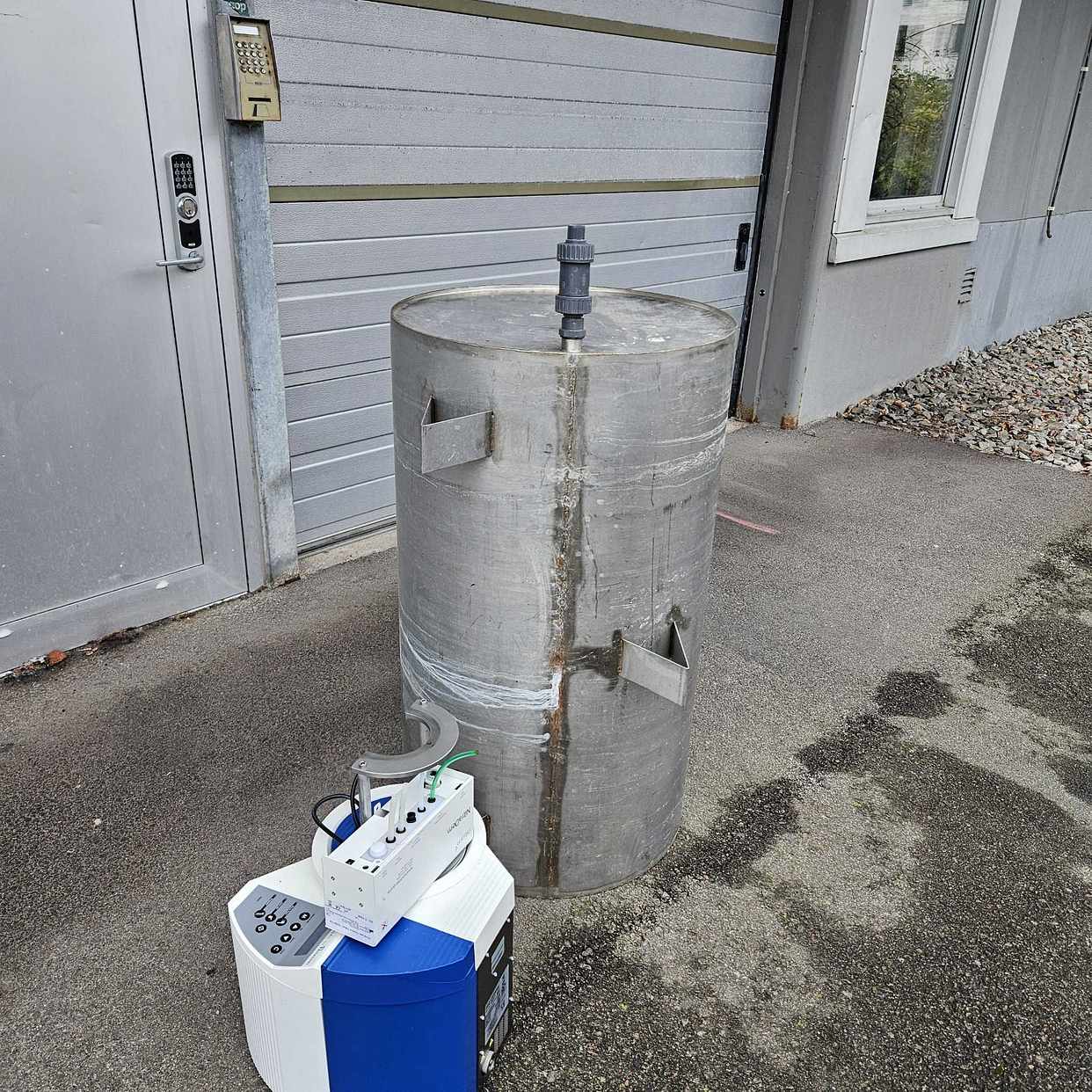 image of Cistern samt elavfall - Limhamn