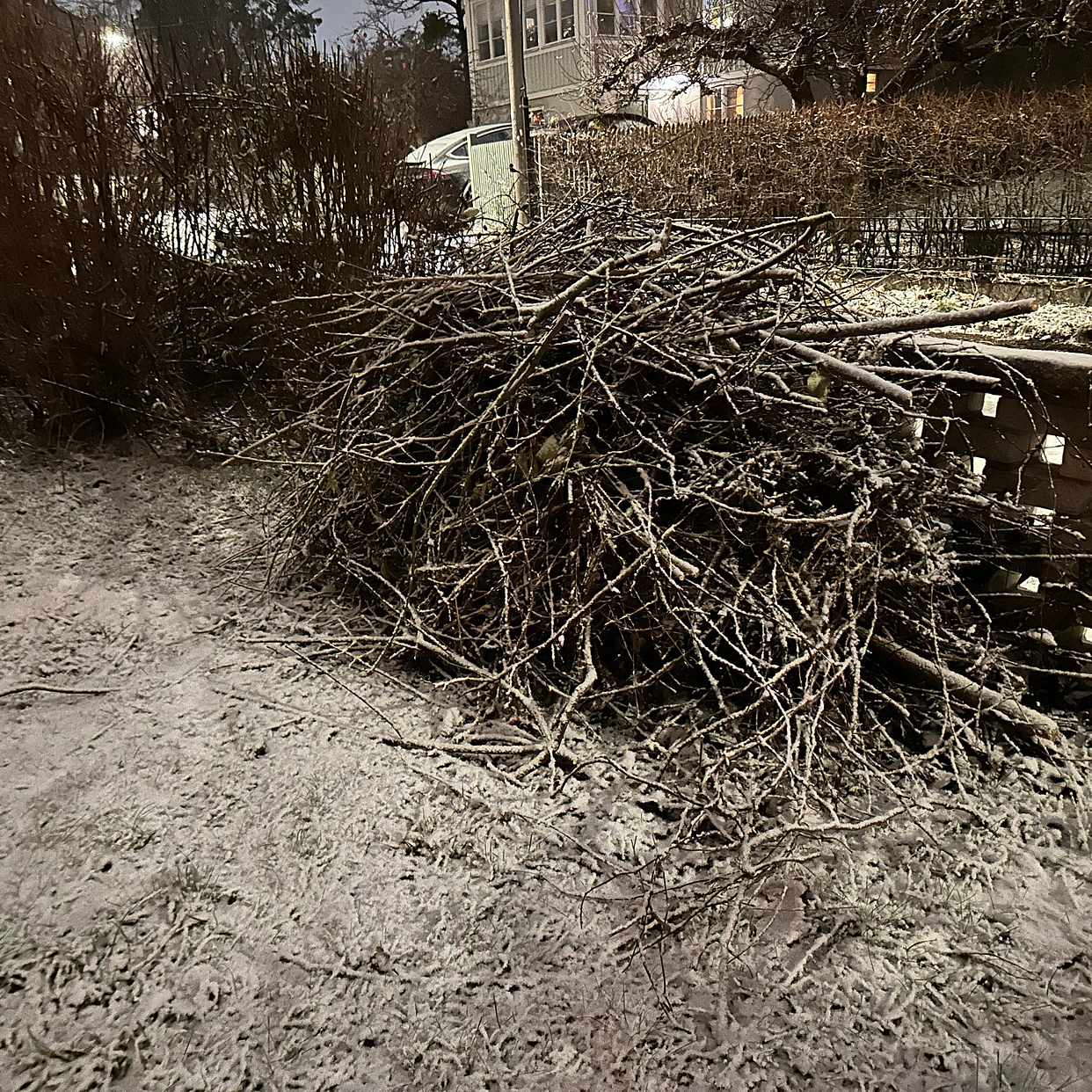 image of Garden waste, branches - Enskede-Årsta-Vantör