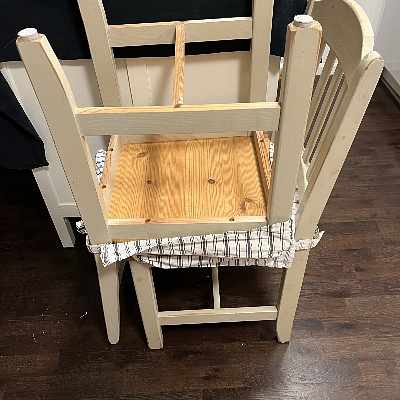 image of Köksbord plus 4 stolar - 