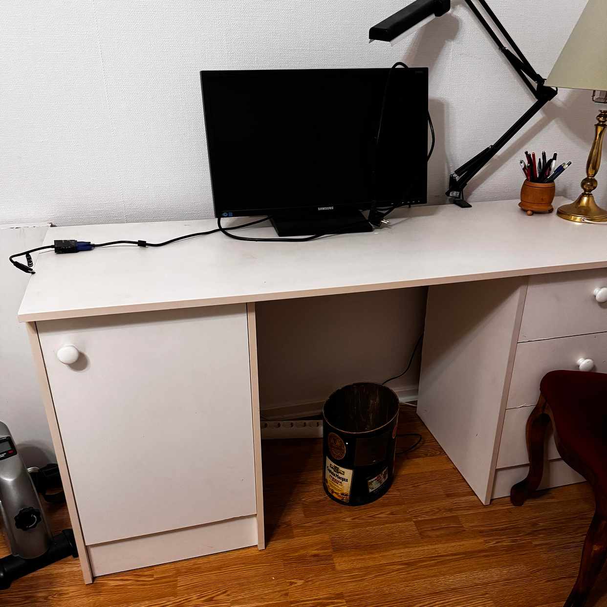 image of Möbler och lite övrigt - Järfälla