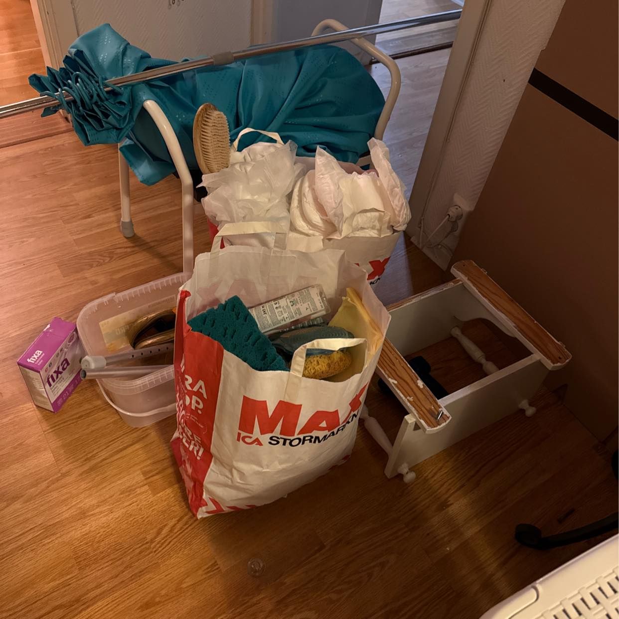 image of Möbler och lite övrigt - Järfälla
