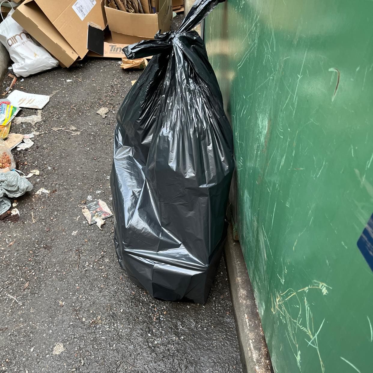image of Påsar med avfall - Stockholm