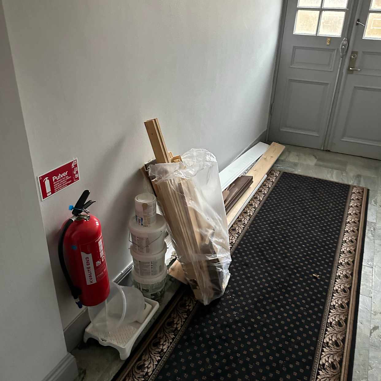 image of Trash from renovation - Östermalm