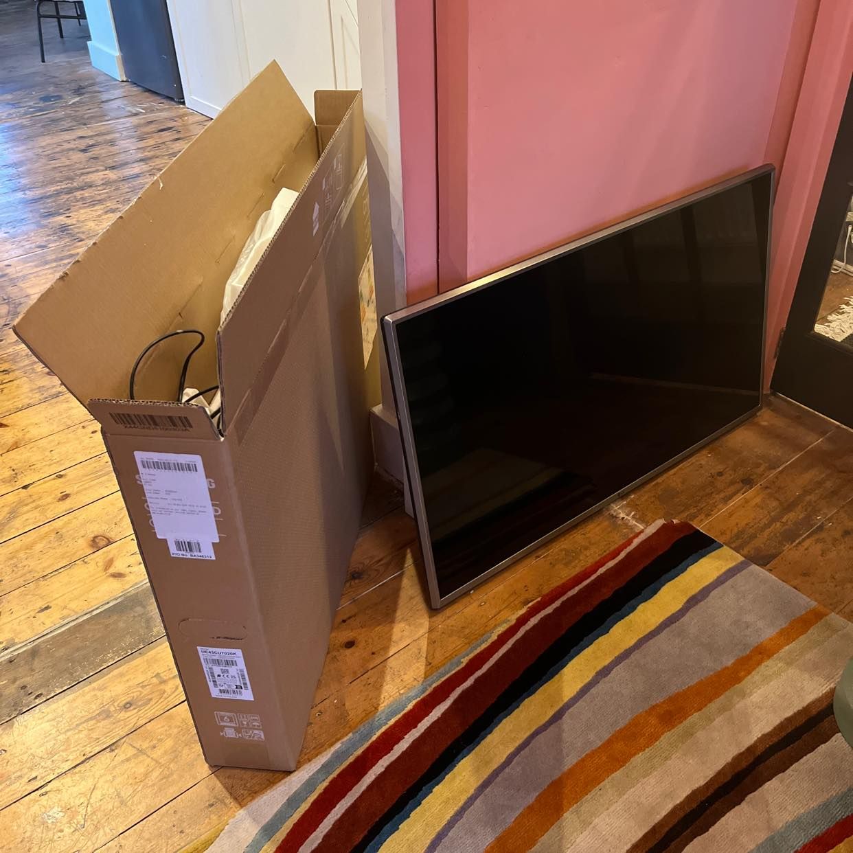 image of Remove wood & Old TV - London