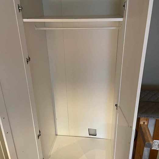 image of Garderob med spegel - Västerhaninge