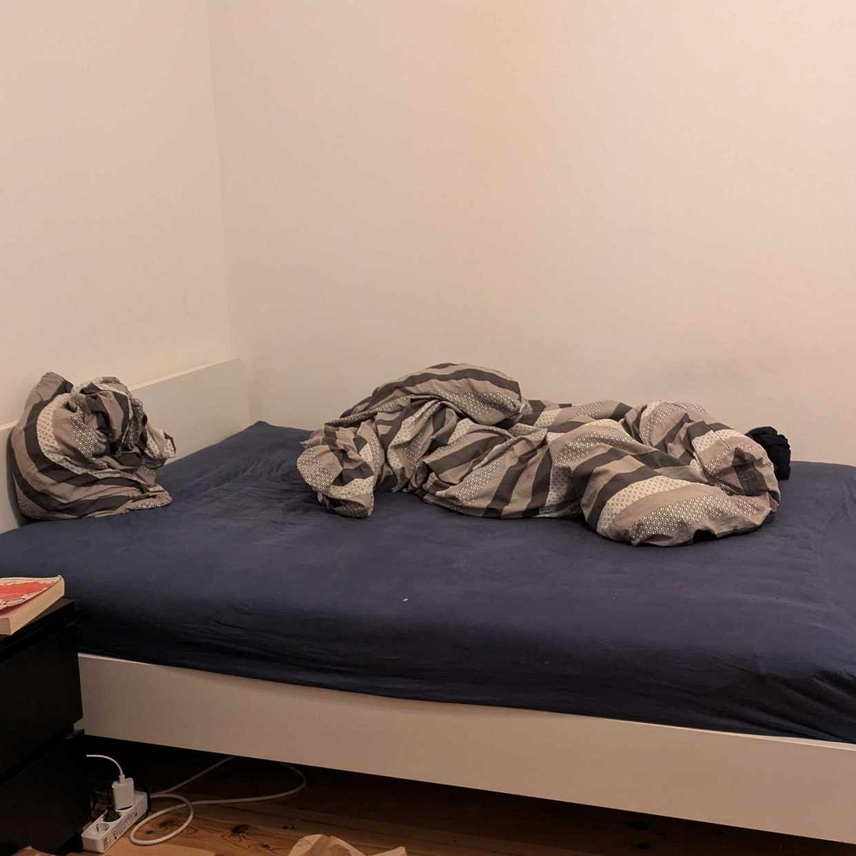 image of Ikea Bettgestellt - Berlin