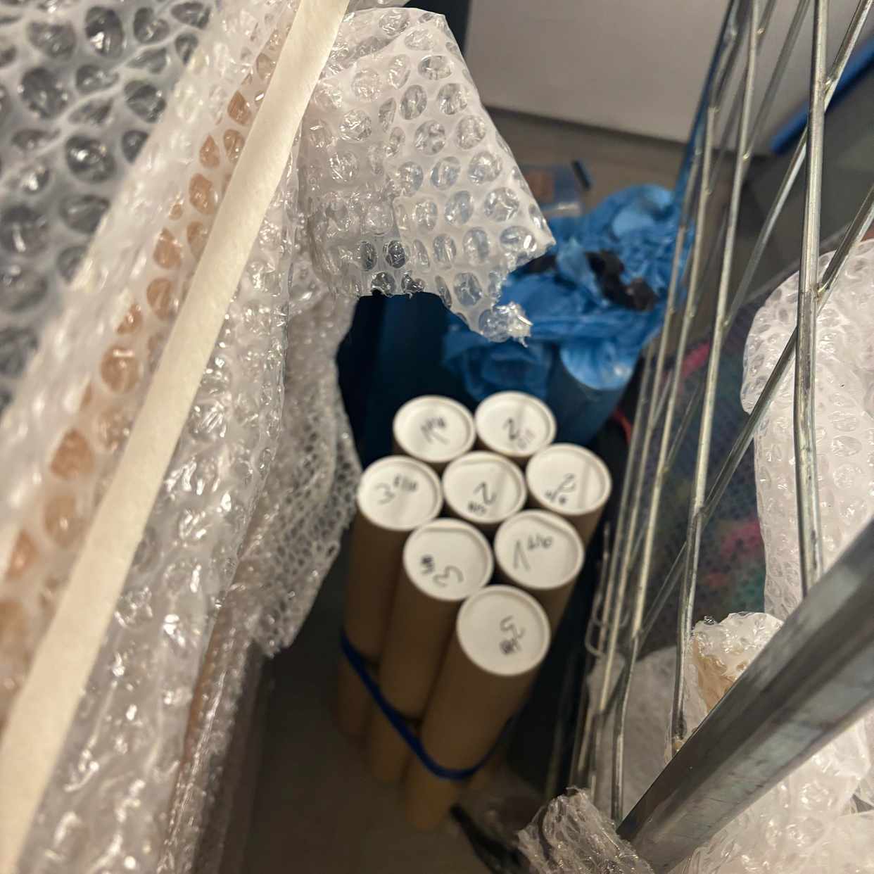 image of Hämta upp tavlor - 
