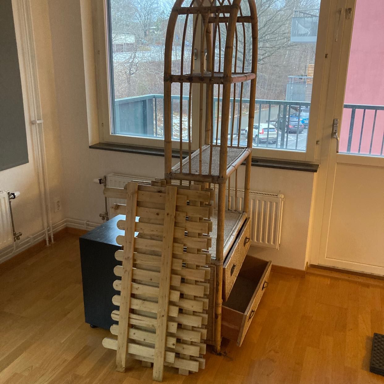 image of Remove old furniture - Farsta