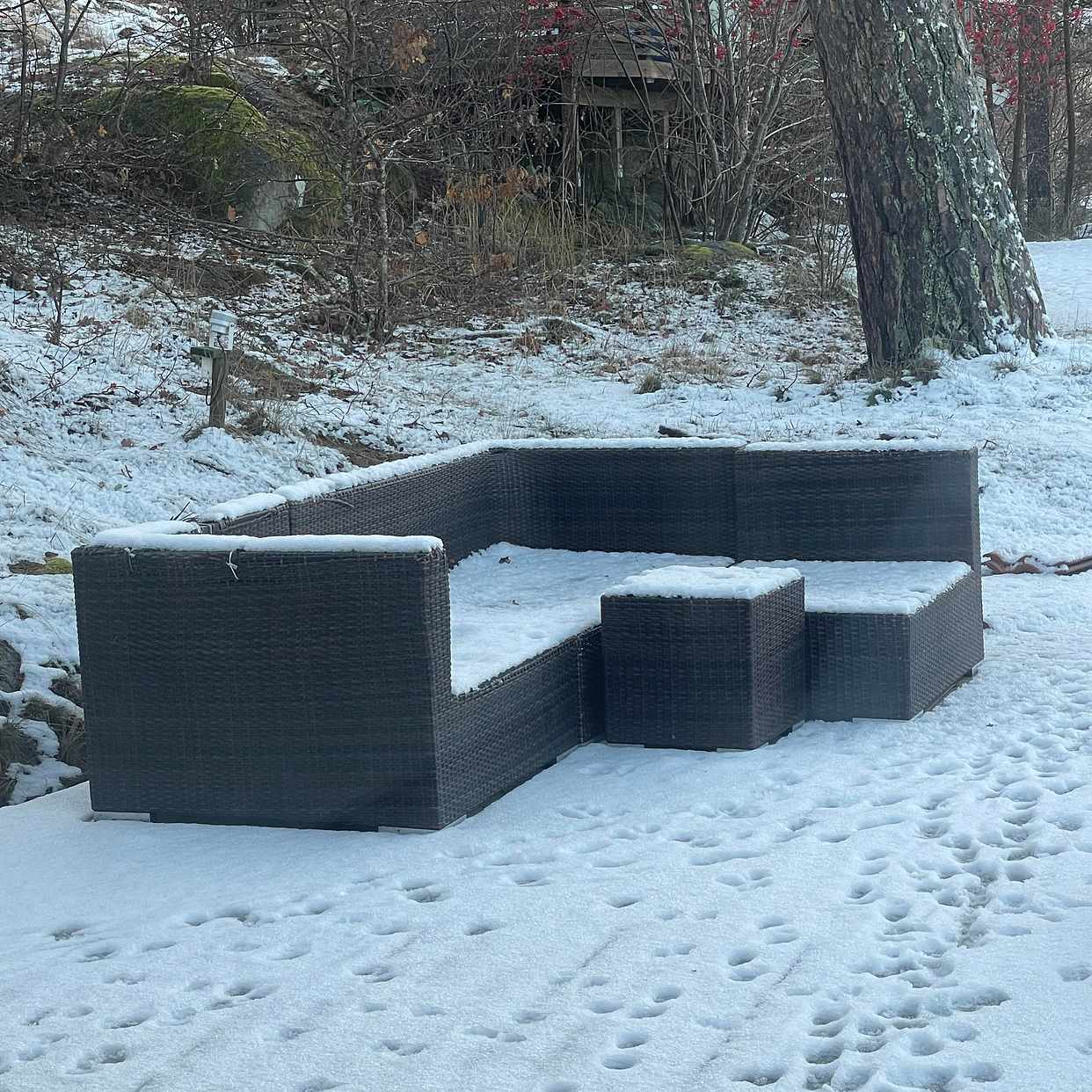 image of Taking the furniture away - Upplands Väsby